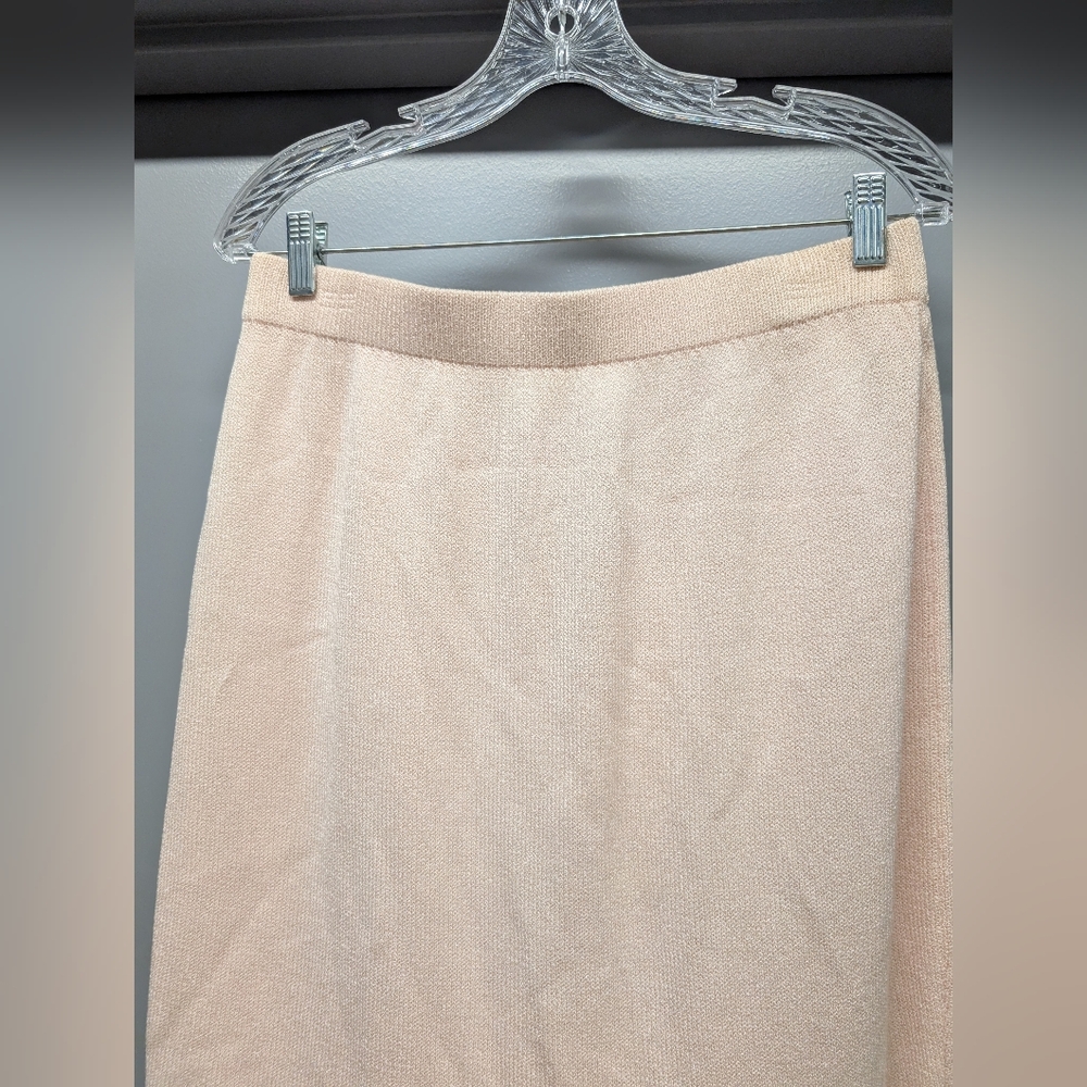 St. John Collection Beige Knit Pencil Skirt - Picture 2 of 3
